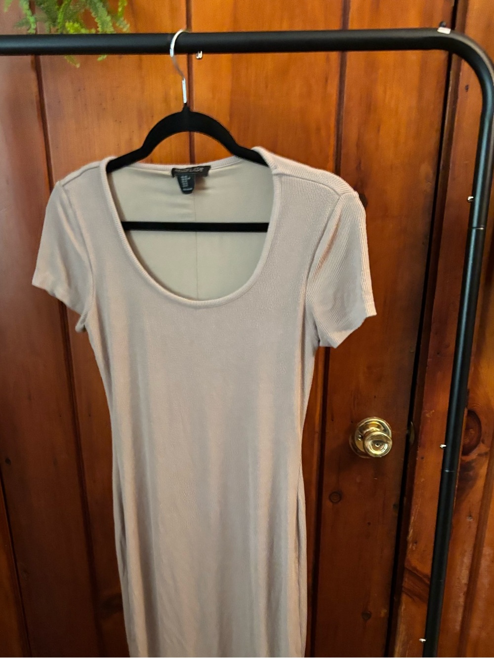 Rachel Zoe Ribbed Scoop Neck Ribbed Midi Dress in Light Beige